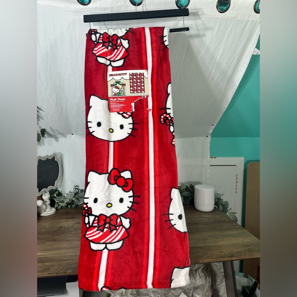 Hello Kitty Red and White Christmas Plush Blanket